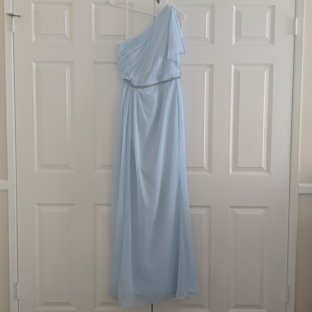 Wonder by Jenny Packham gown